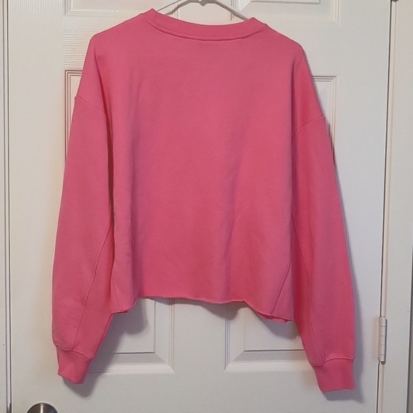 F21 Barbie crewneck - Picture 4 of 8